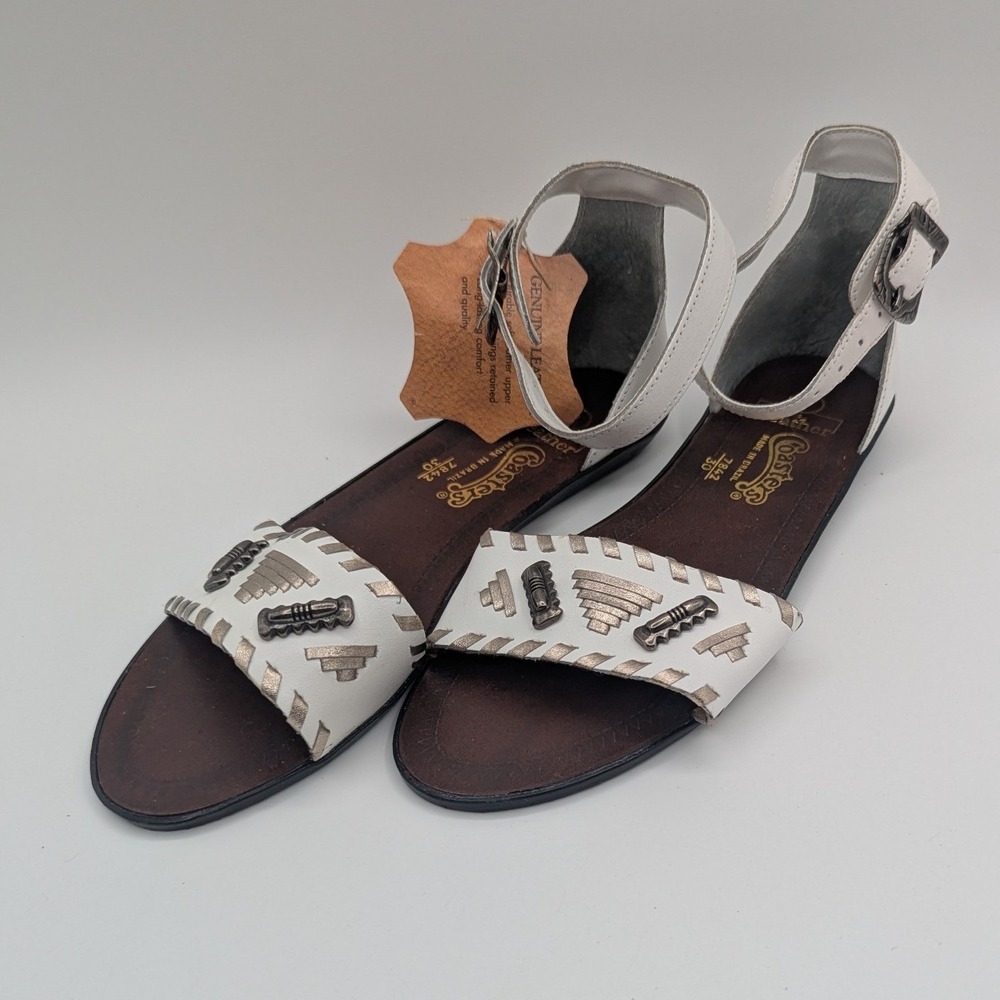 Coasters White Leather Flat Sandals Ankle Strap Silver Accents Brazil Womens 7